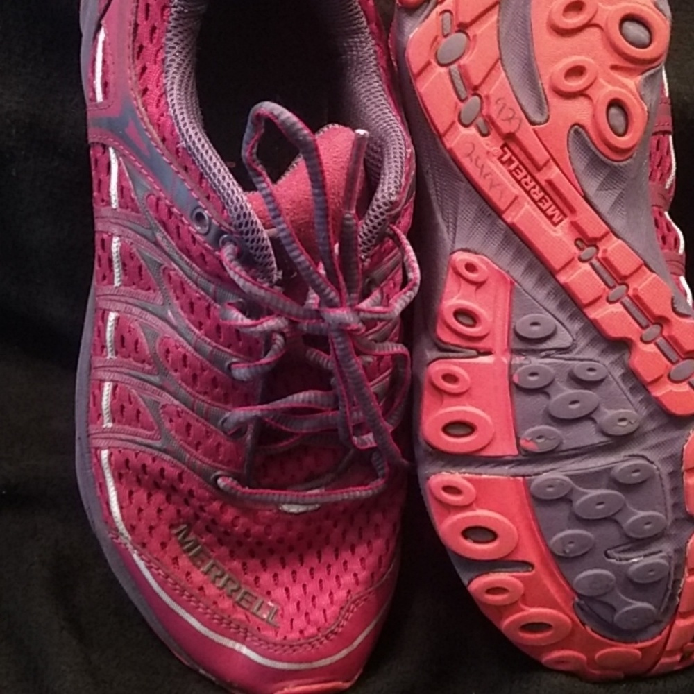 Shoes - Picture 3 of 3